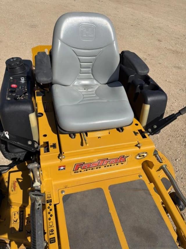 Image of Hustler FasTrak Super Duty equipment image 4