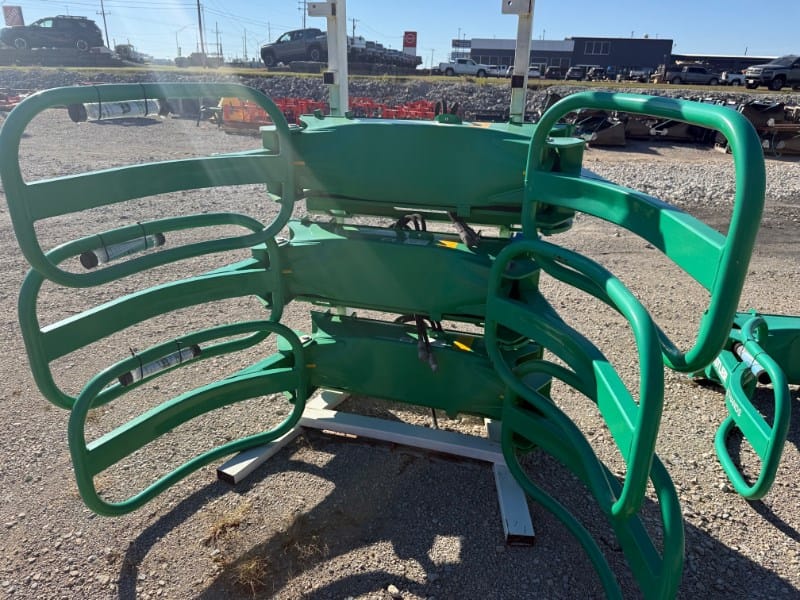 Hustler Softhands LM100 Equipment Image0