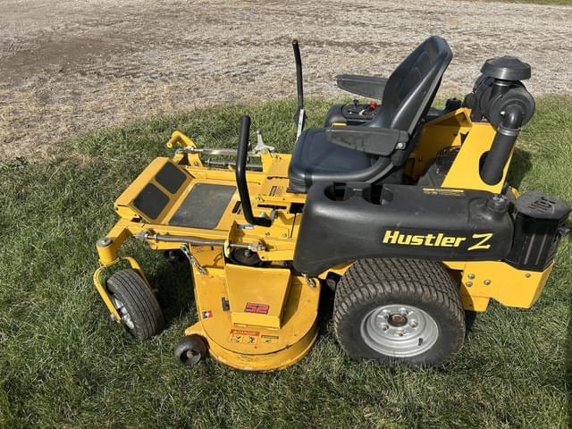 Image of Hustler Z 52 equipment image 4