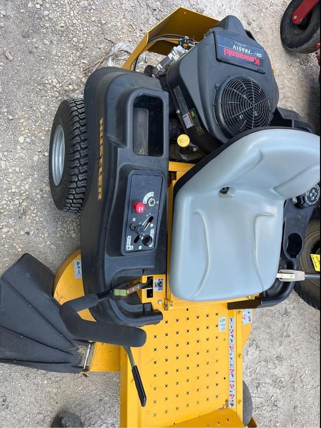 Image of Hustler Raptor equipment image 2