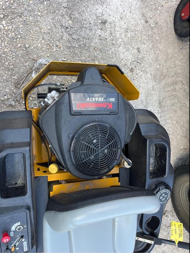 Image of Hustler Raptor equipment image 4