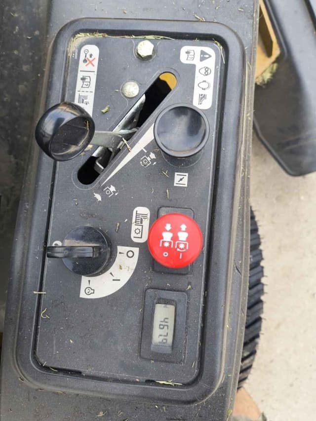 Image of Hustler Raptor equipment image 4