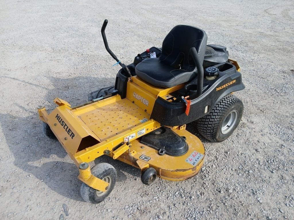 Hustler Raptor Equipment Image0
