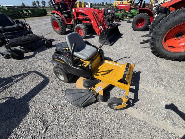 Image of Hustler Raptor equipment image 3