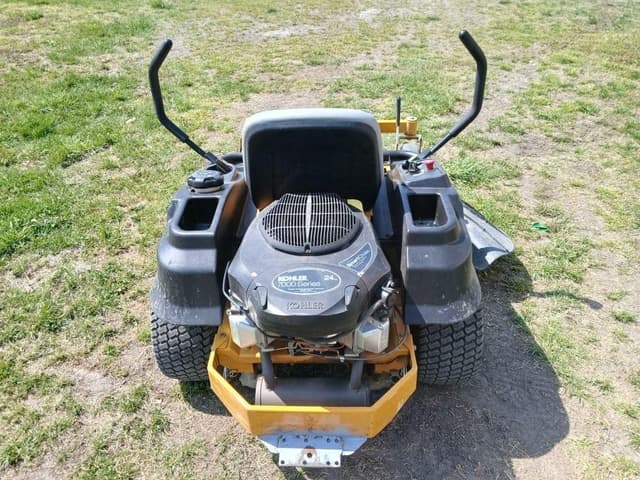 Image of Hustler Raptor equipment image 3