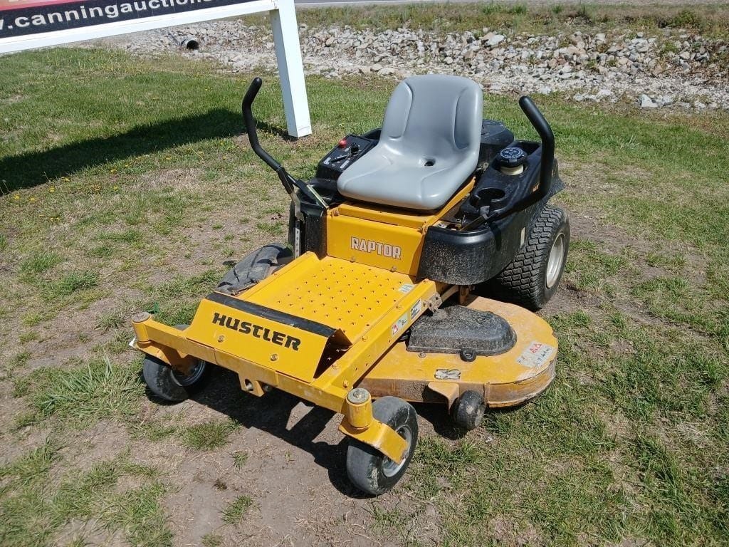 Hustler Raptor Equipment Image0