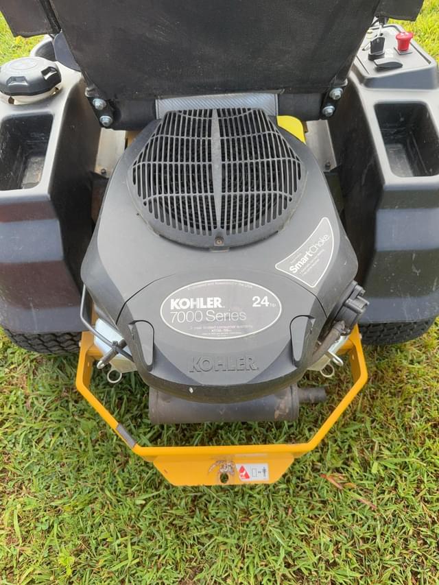 Image of Hustler Raptor equipment image 3