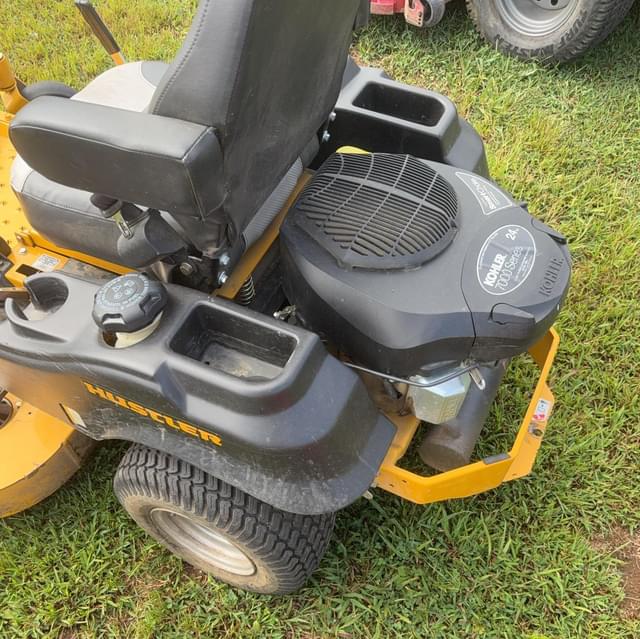 Image of Hustler Raptor equipment image 2