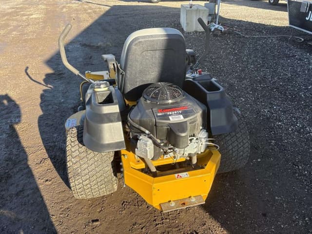 Image of Hustler Raptor equipment image 2