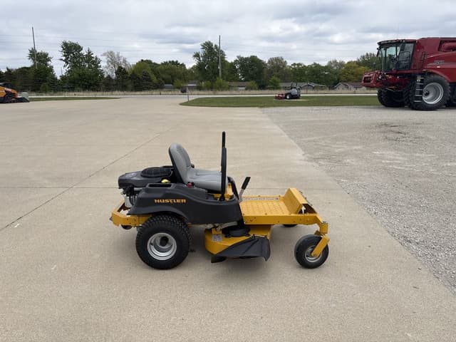 Image of Hustler Raptor equipment image 1