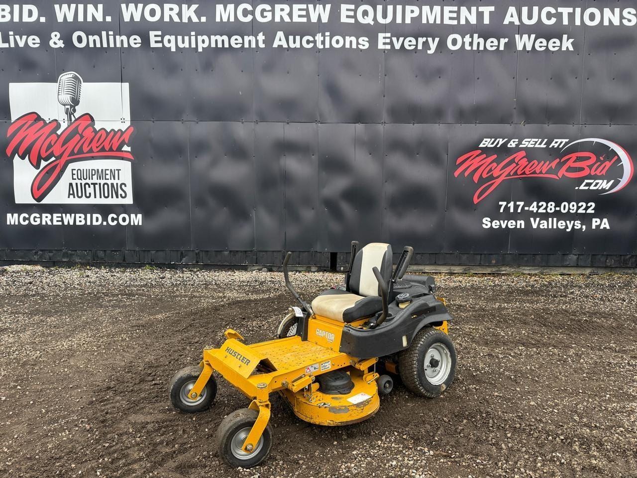 Hustler Raptor SD Equipment Image0