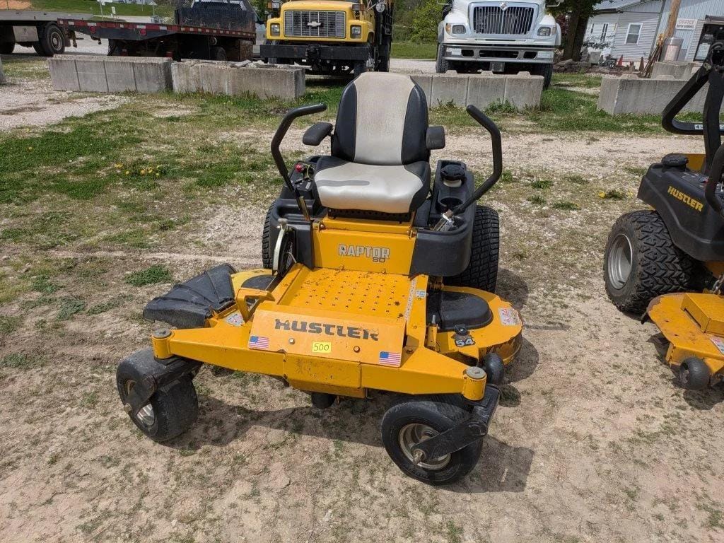 Hustler Raptor SD Equipment Image0
