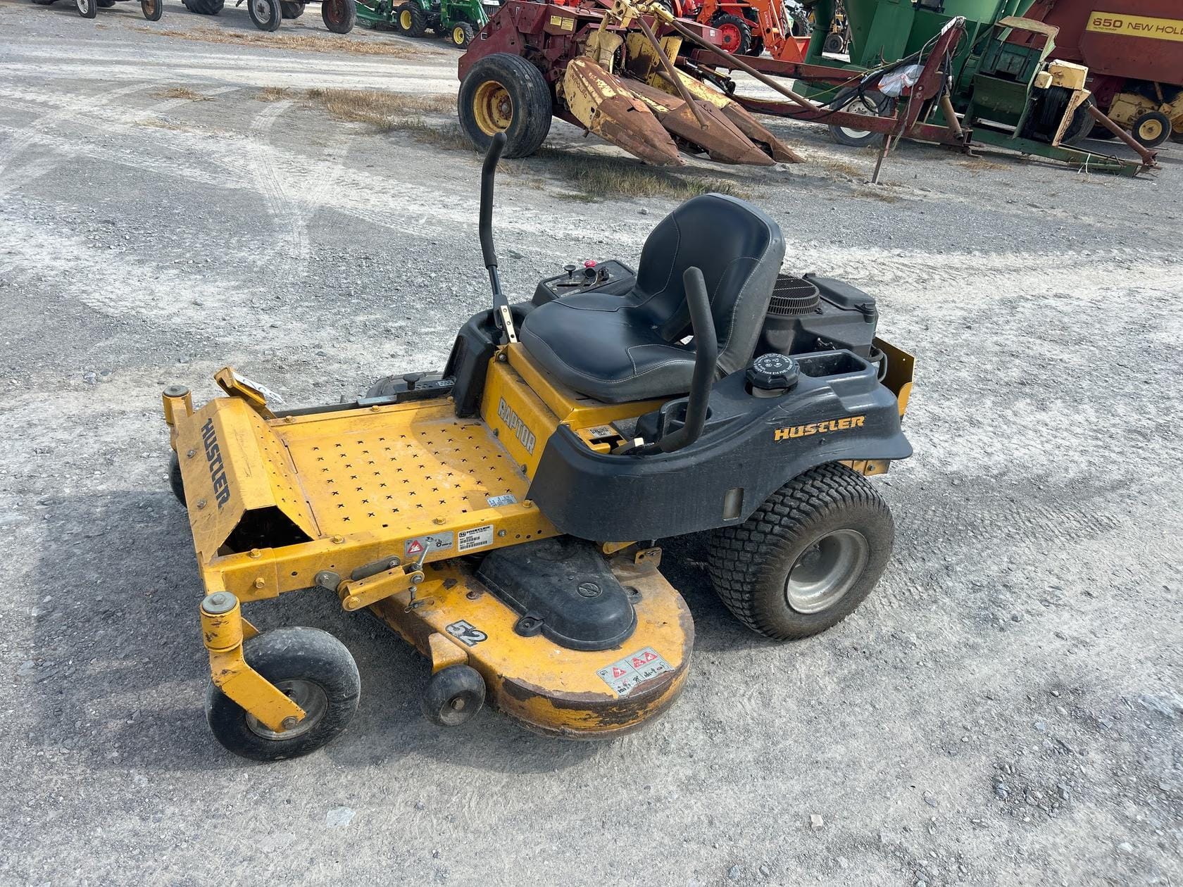 Hustler Raptor SD Equipment Image0