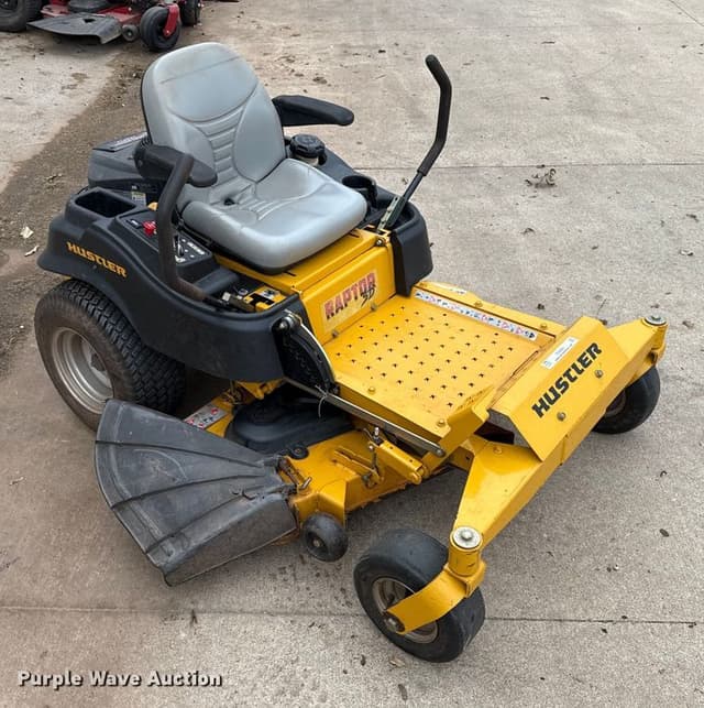 Image of Hustler Raptor SD equipment image 2