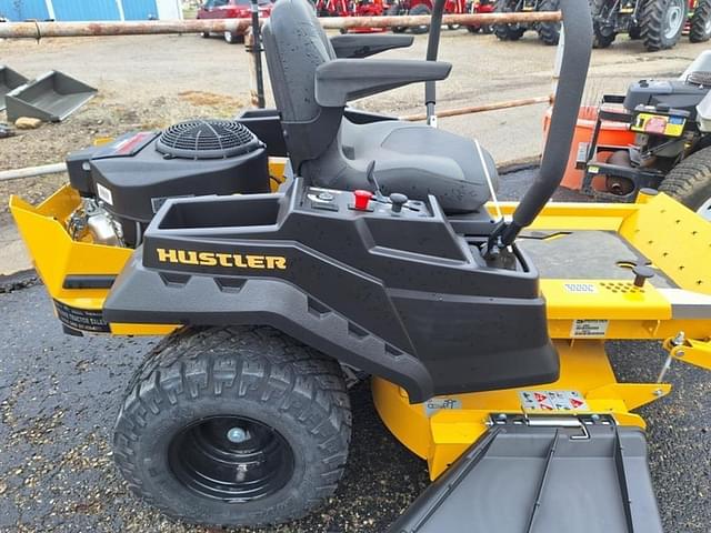 Image of Hustler Raptor X equipment image 4