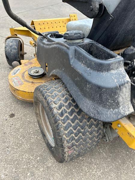Image of Hustler Raptor equipment image 3