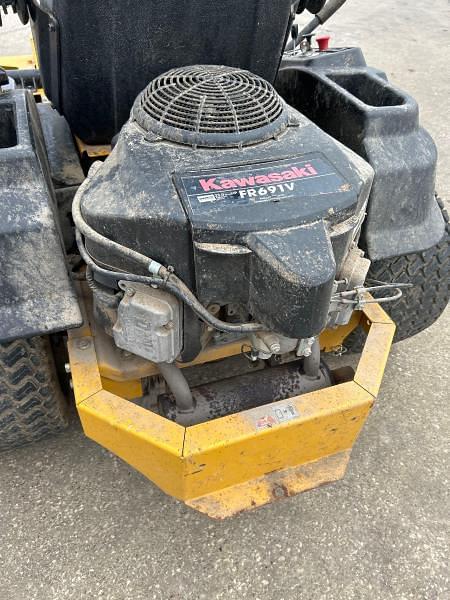 Image of Hustler Raptor equipment image 2