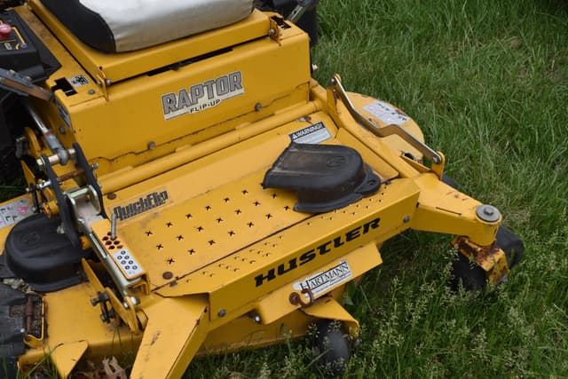 Image of Hustler Raptor equipment image 3