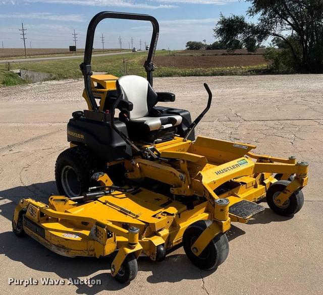 Image of Hustler Super 104 equipment image 2