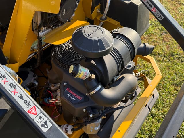 Image of Hustler Super Z equipment image 3