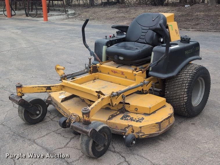 Hustler ZTR Equipment Image0