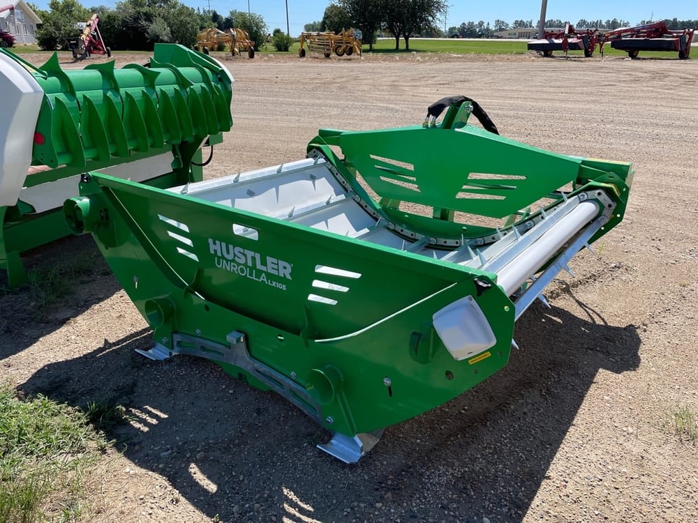 Hustler Unrolla LX105 Equipment Image0