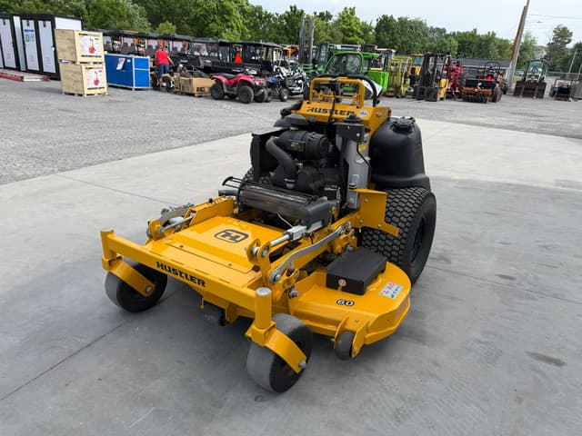 Image of Hustler 943522 equipment image 1