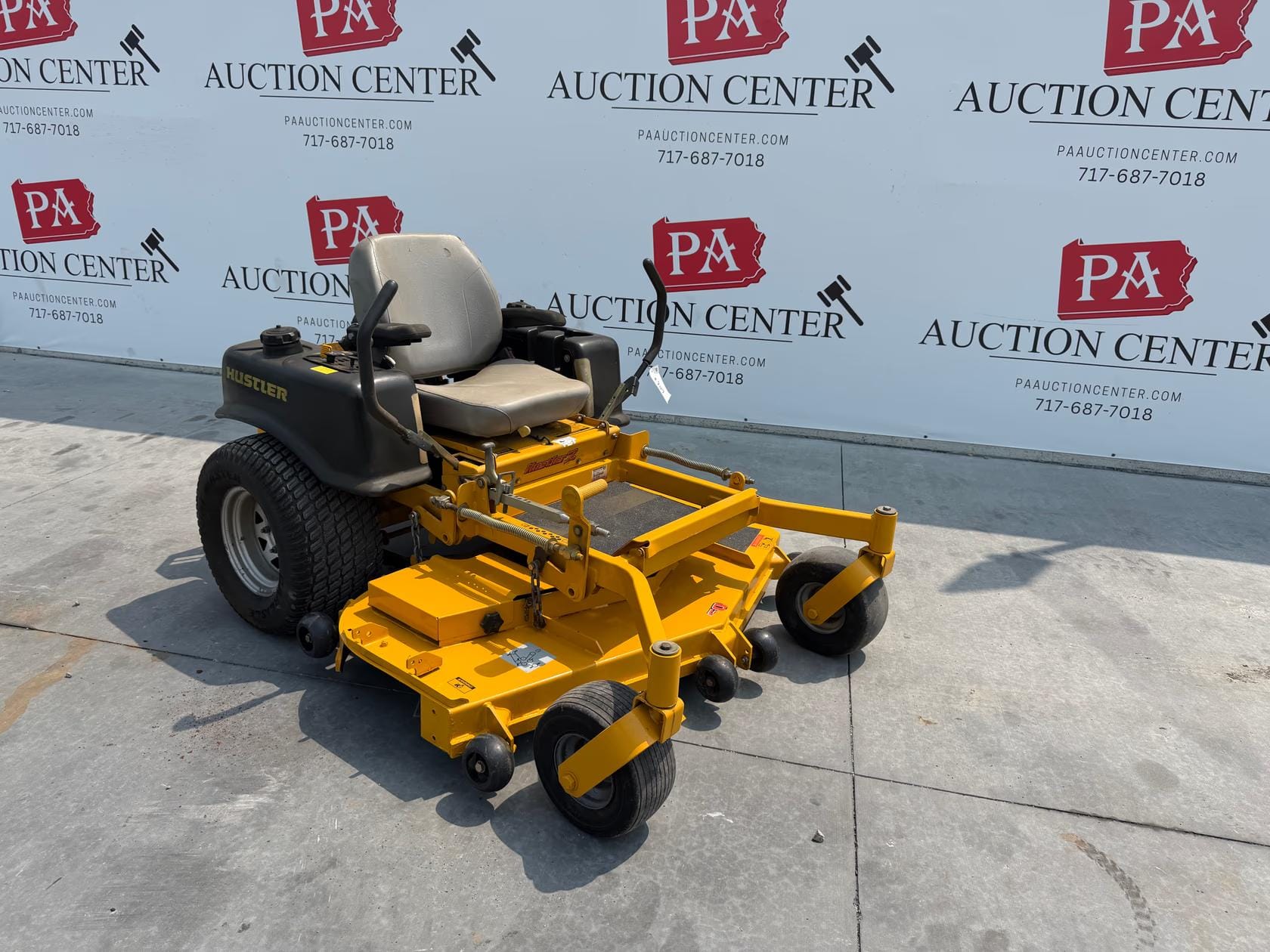 Hustler 928861A Equipment Image0