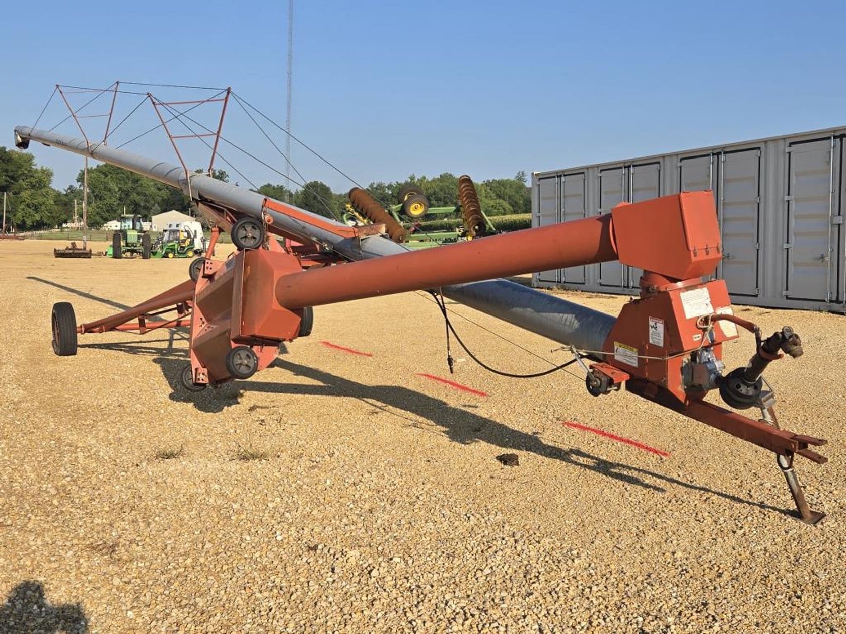 Hutchinson 10x70 Equipment Image0