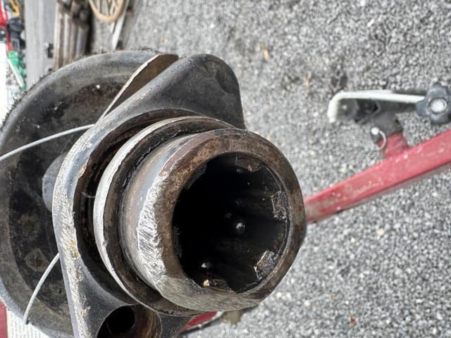 Image of Hutchinson 10x60 equipment image 3