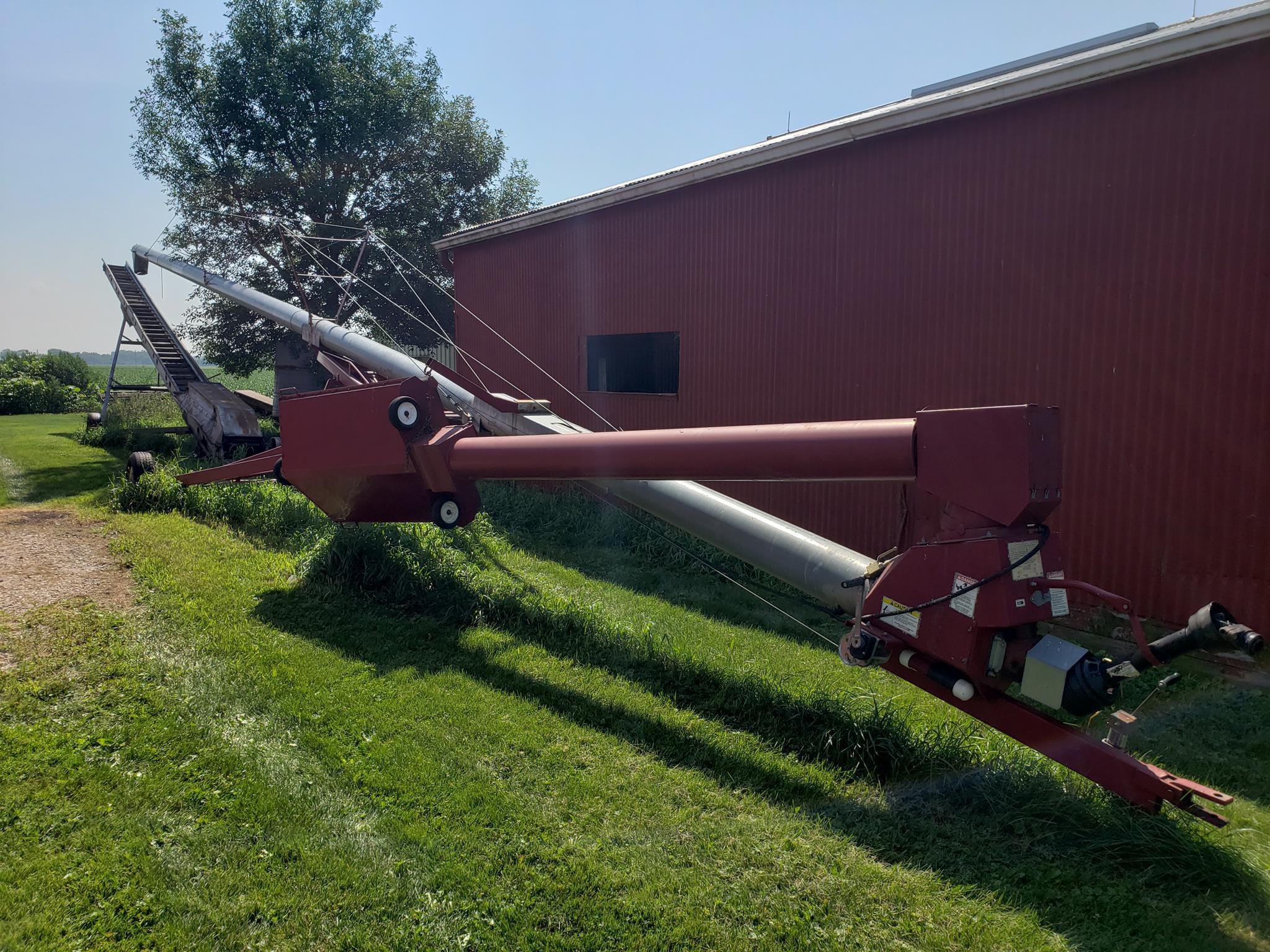 Hutchinson 10x70 Equipment Image0