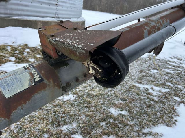 Image of Hutchinson 853 equipment image 3