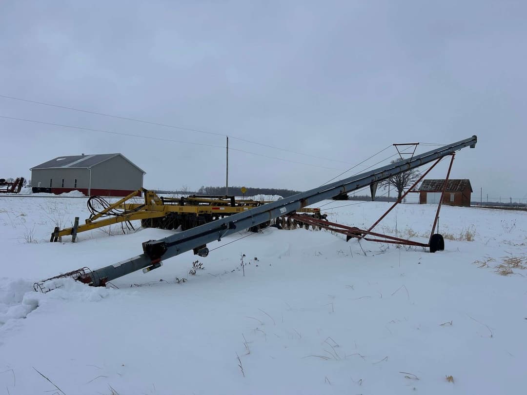 Image of Hutchinson 8x62 Primary image