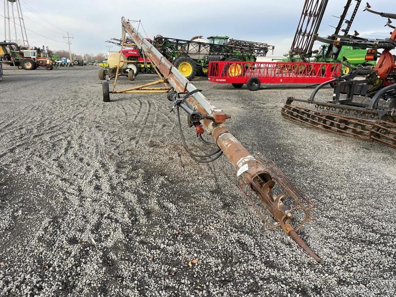 Hutchinson 8x56 Equipment Image0