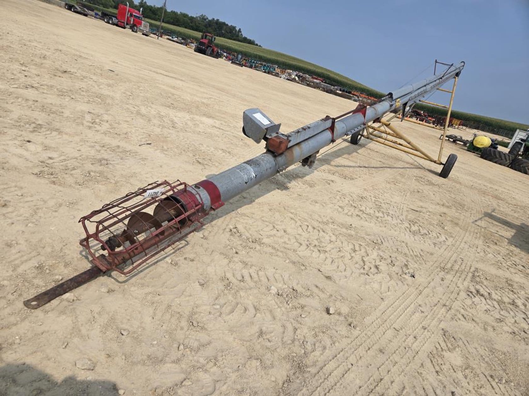 Hutchinson 8x65 Equipment Image0