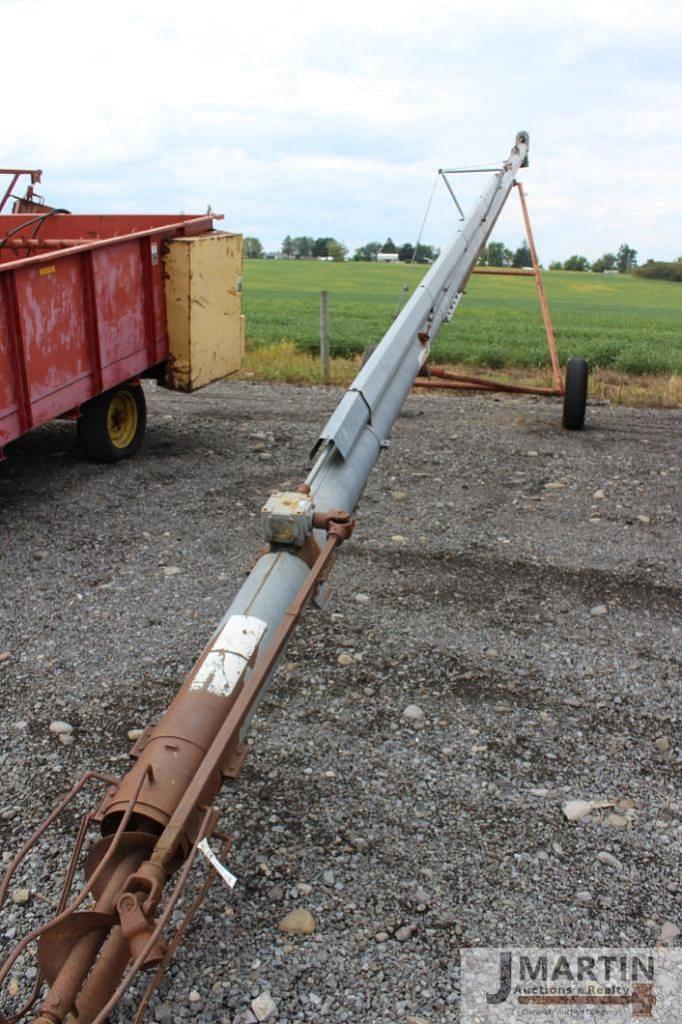 Hutchinson 8x45 Equipment Image0