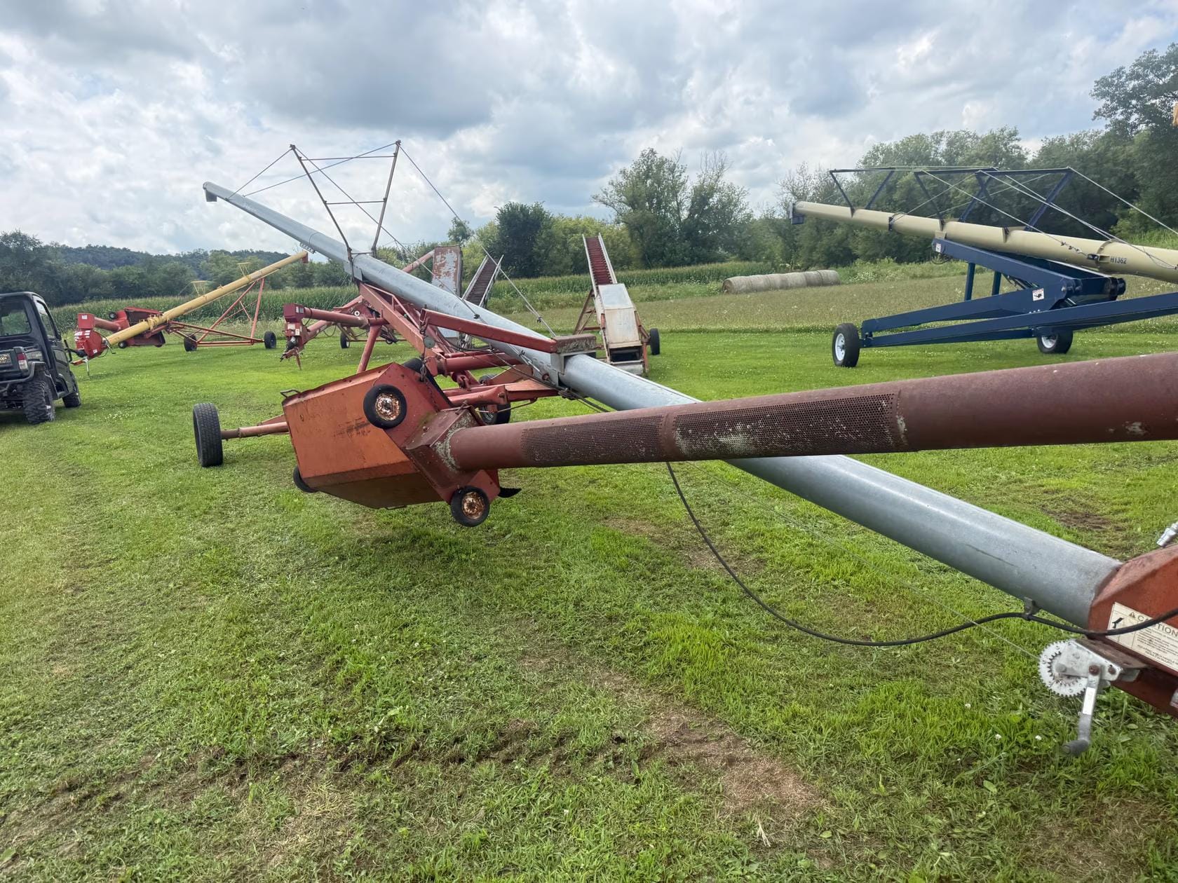 Hutchinson 8x60 Equipment Image0