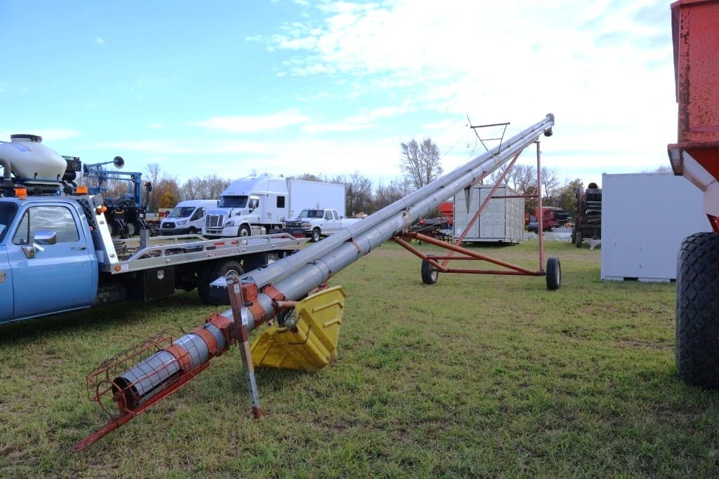 Image of Hutchinson 8x60 Image 1