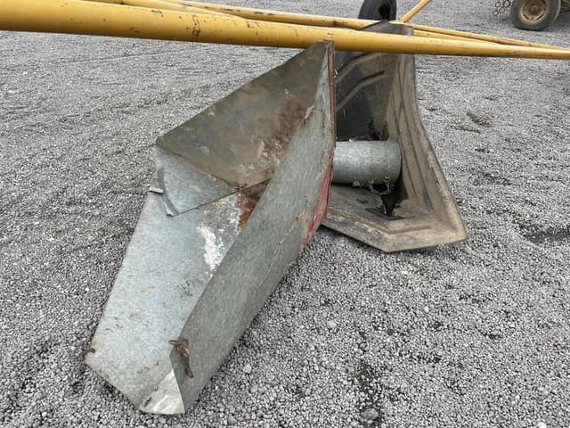 Image of Hutchinson 8x62 equipment image 3