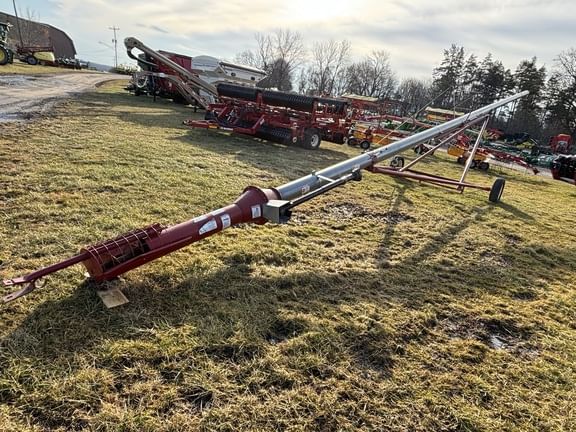 Hutchinson 8x63 Equipment Image0