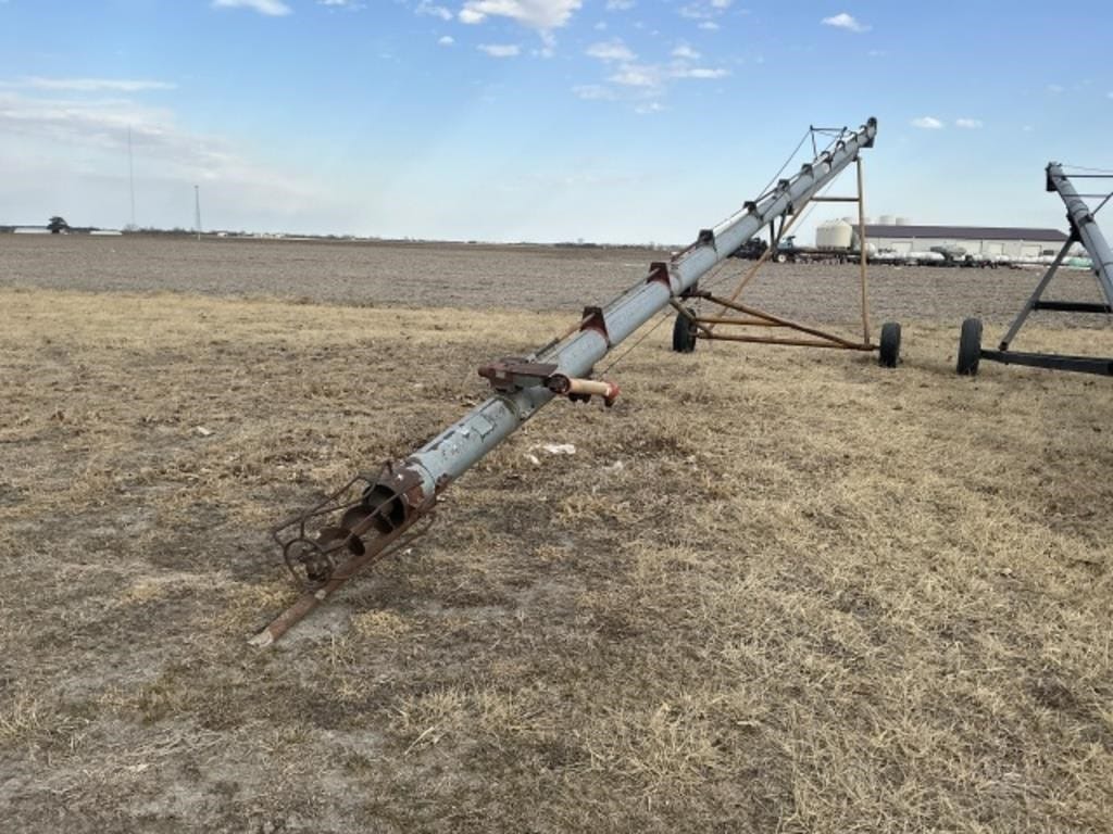 Hutchinson 8x57 Equipment Image0