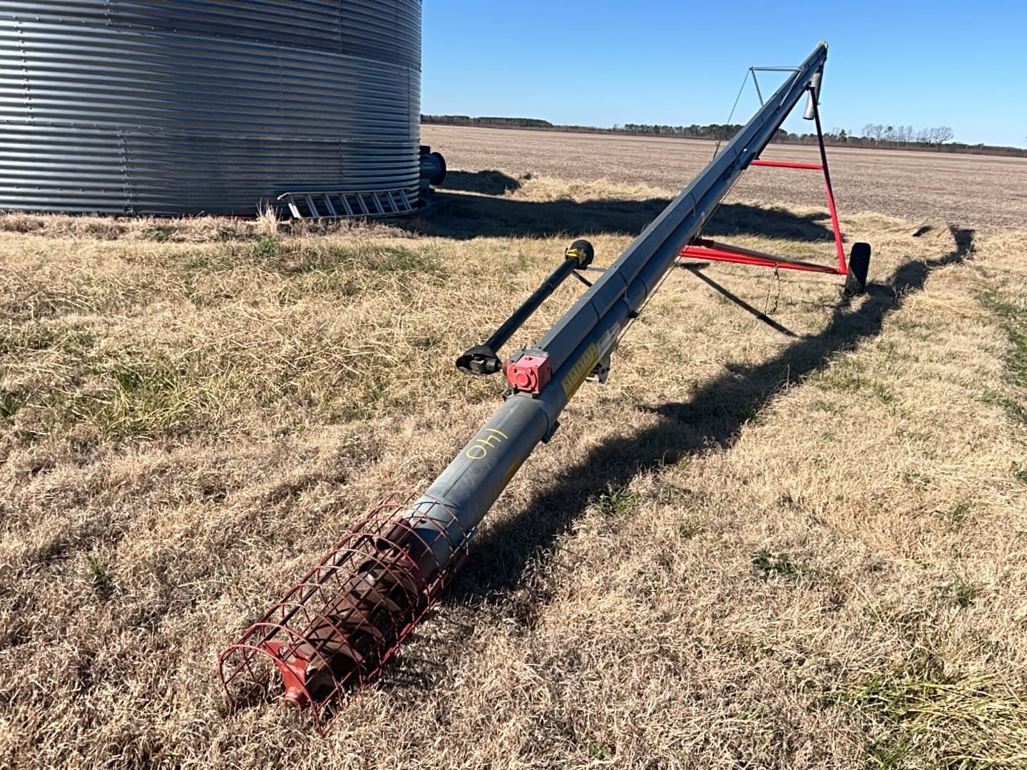 Hutchinson 8x52 Equipment Image0