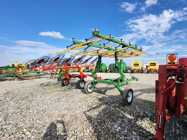 Image of Ogden Hybrid Hay Runner equipment image 3