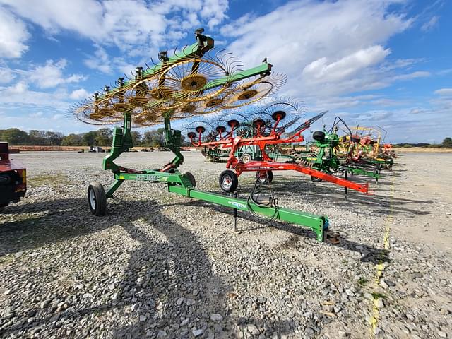 Image of Ogden Hybrid Hay Runner equipment image 2