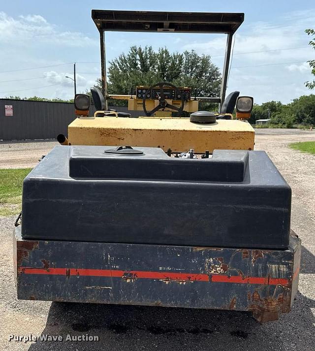 Image of Hypac C766C equipment image 1