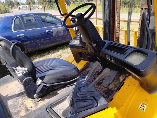 Image of Hyster 120 equipment image 3