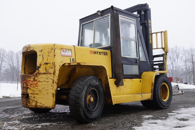 Image of Hyster H135XL  equipment image 4