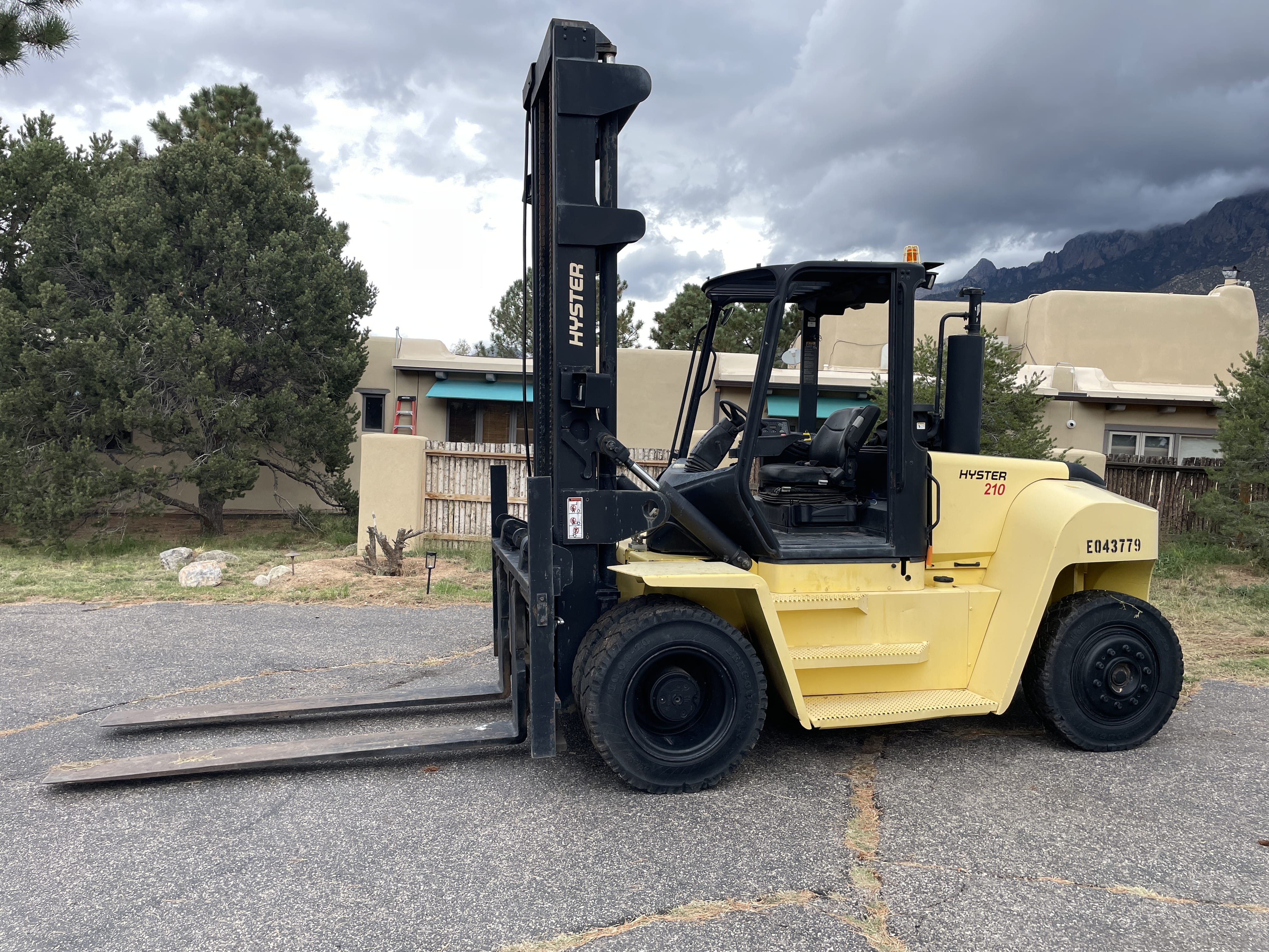 Hyster H210HD2 Equipment Image0