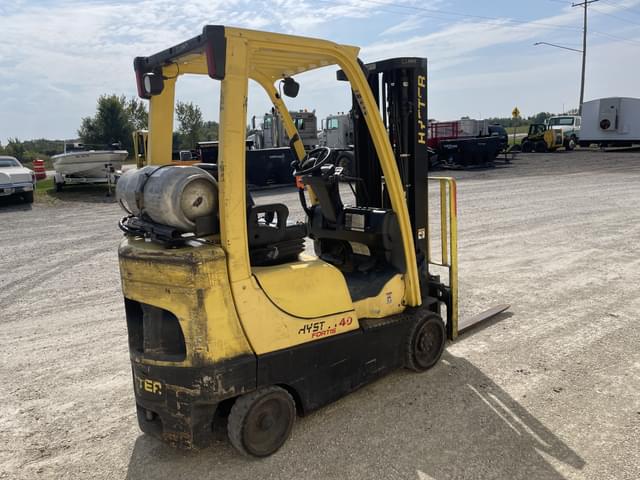 Image of Hyster 40 equipment image 3