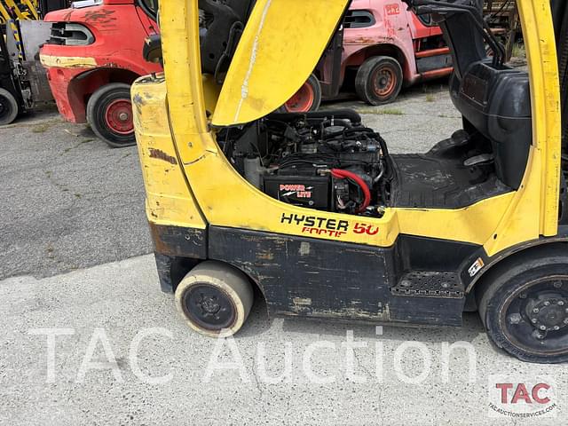 Image of Hyster 50 equipment image 1